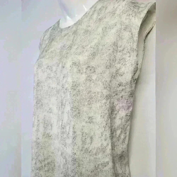 Women's Calvin Klein Reptile Pattern Gray Blouse Sz XS $59 - Picture 3 of 10